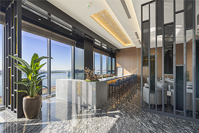 バー＆ラウンジ　ザ・スローン